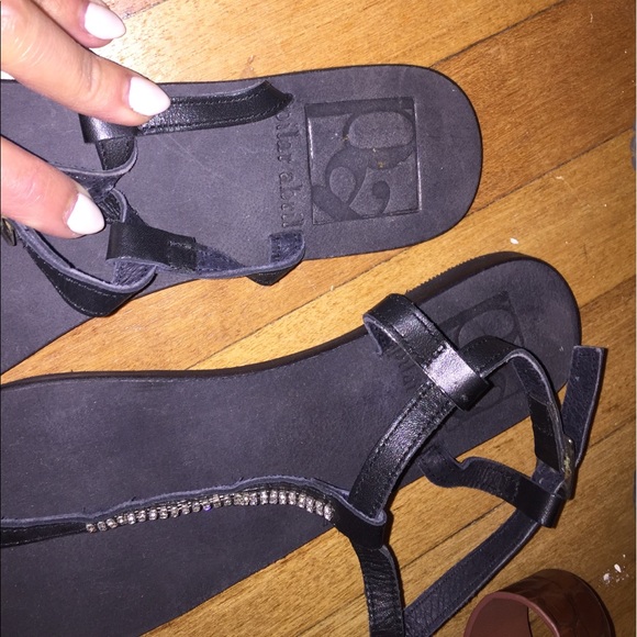 Pilar Abril black sandals thongs gems jewels 7 - Picture 2 of 3